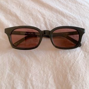 Great gift! Le Specs limited edition rosé sunglasses